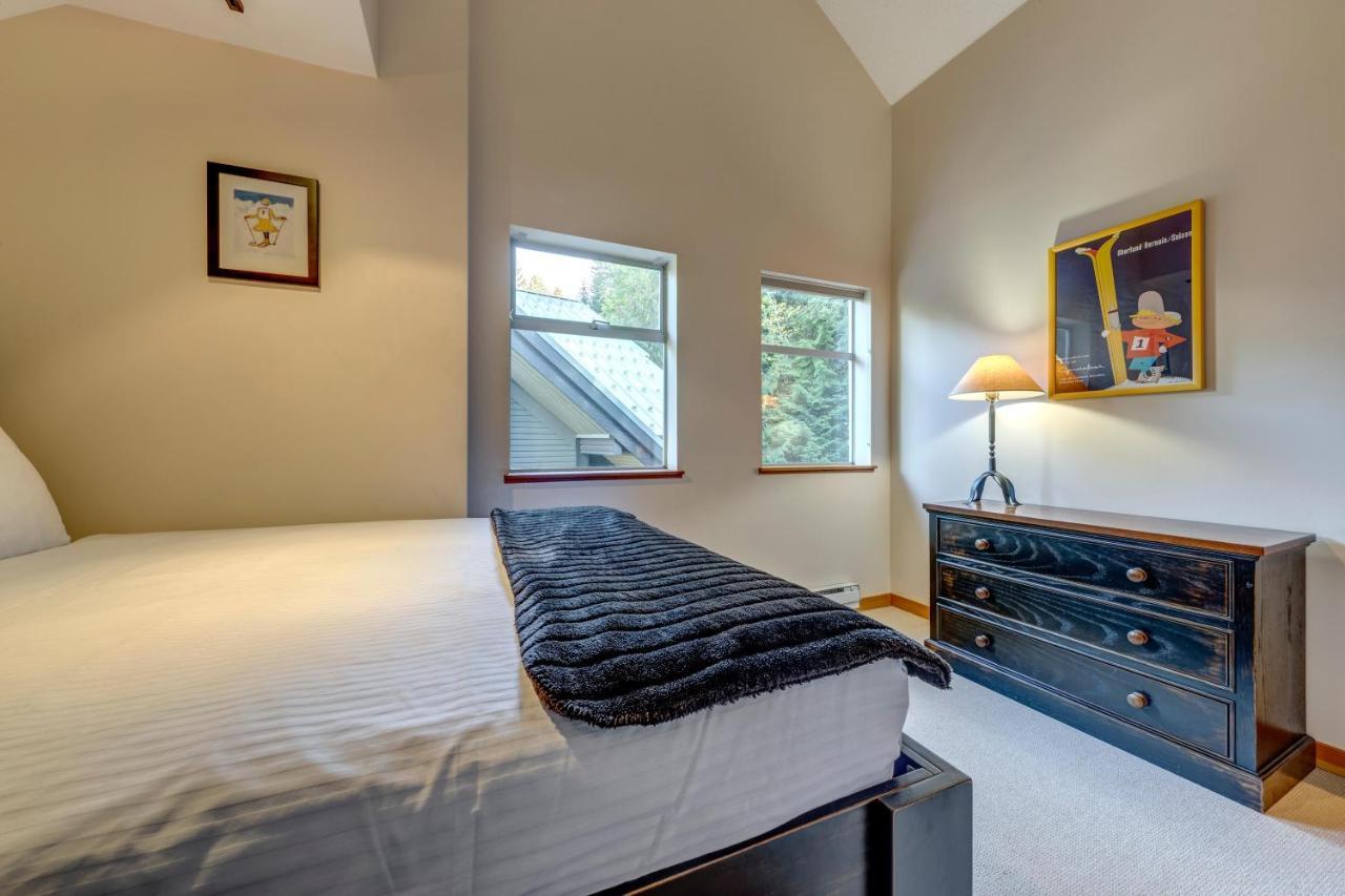 Villa Snowy Creek 14 à Whistler Extérieur photo