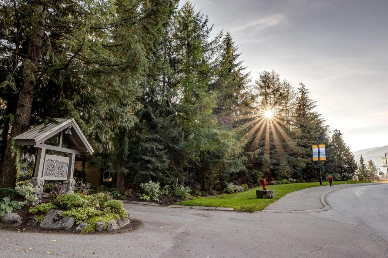 Villa Snowy Creek 14 à Whistler Extérieur photo